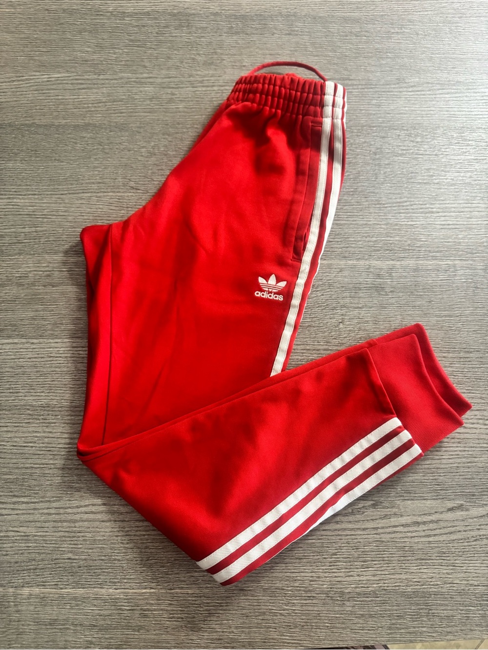 Adidas PrimeBlue Men’s Joggers Size S Red Tapered Pockets Drawstrings
